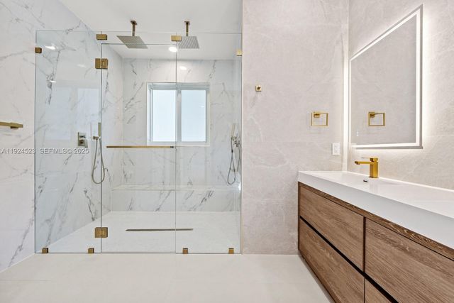 16160 SW 89th Pl, Palmetto Bay, FL 33157