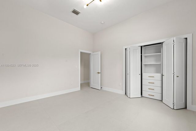 16160 SW 89th Pl, Palmetto Bay, FL 33157