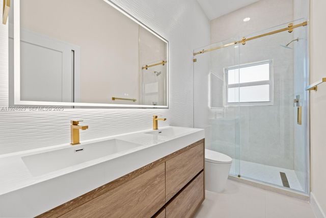 16160 SW 89th Pl, Palmetto Bay, FL 33157