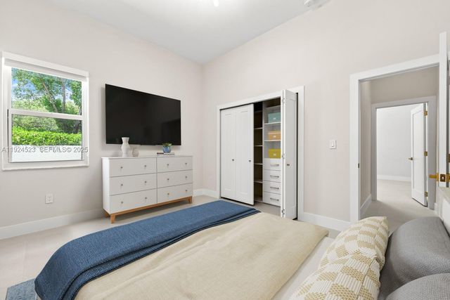 16160 SW 89th Pl, Palmetto Bay, FL 33157