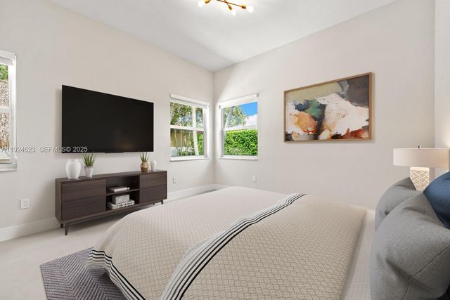 16160 SW 89th Pl, Palmetto Bay, FL 33157