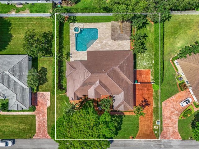 16160 SW 89th Pl, Palmetto Bay, FL 33157