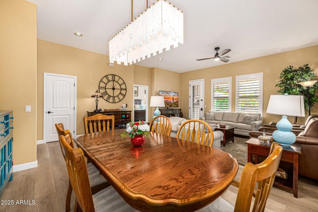 6202 E MCKELLIPS Road 177, Mesa, AZ 85215