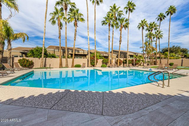 6202 E MCKELLIPS Road 177, Mesa, AZ 85215