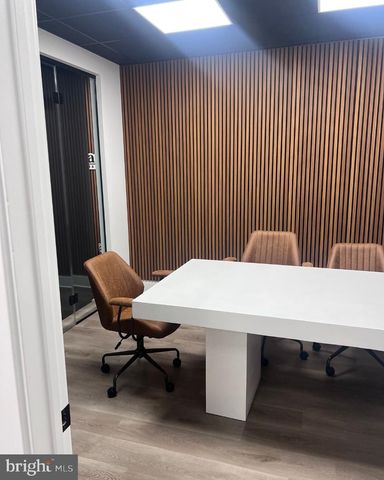 160-64 N 2ND ST, Philadelphia, PA 19106