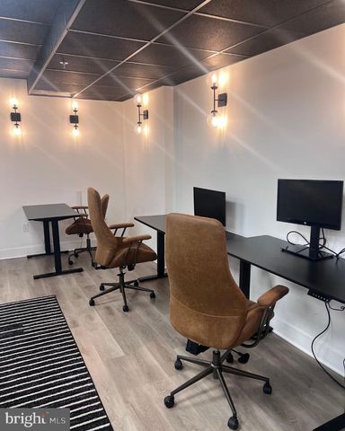 160-64 N 2ND ST, Philadelphia, PA 19106