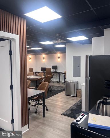 160-64 N 2ND ST, Philadelphia, PA 19106