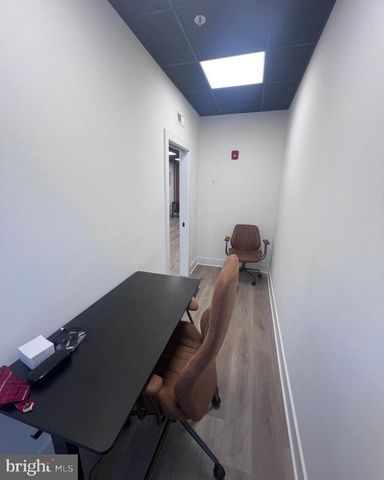 160-64 N 2ND ST, Philadelphia, PA 19106