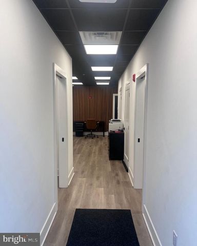 160-64 N 2ND ST, Philadelphia, PA 19106