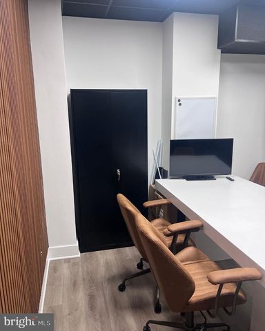 160-64 N 2ND ST, Philadelphia, PA 19106