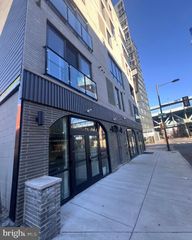 160-64 N 2ND ST, Philadelphia, PA 19106