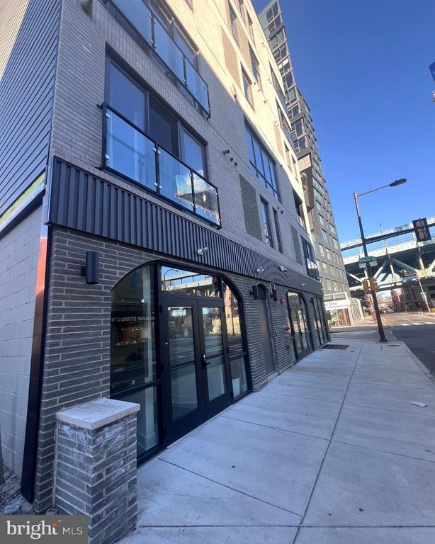 160-64 N 2ND ST, Philadelphia, PA 19106