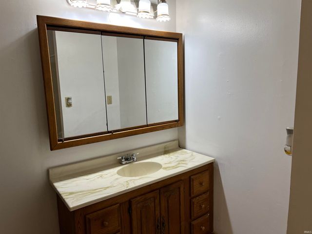 716 Waggoner Avenue, Evansville, IN 47714