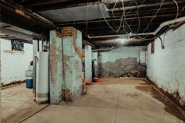 716 Waggoner Avenue, Evansville, IN 47714