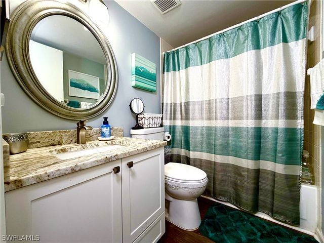 2690 Kings Lake BLVD 102, Naples, FL 34112