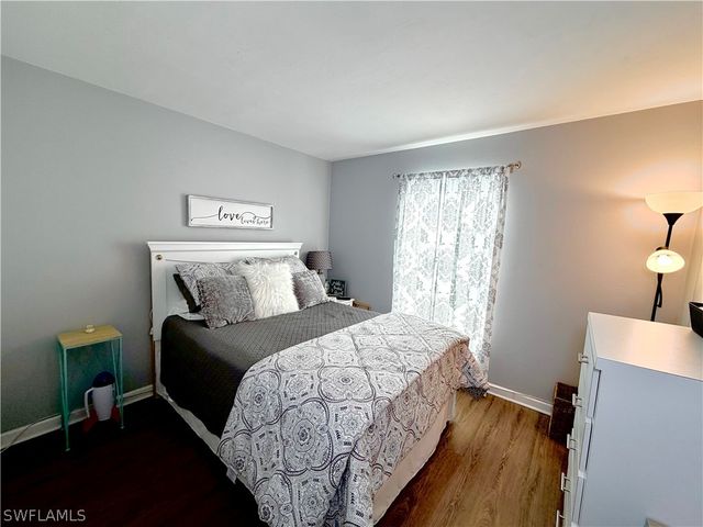 2690 Kings Lake BLVD 102, Naples, FL 34112