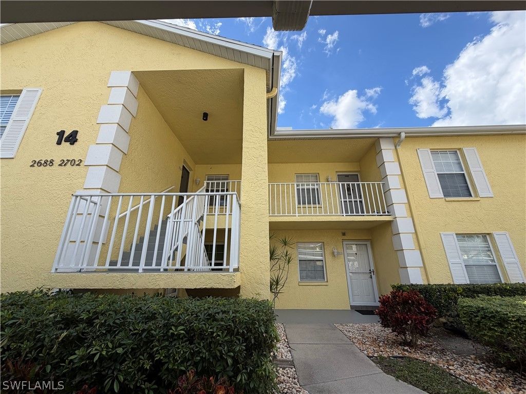 2690 Kings Lake BLVD 102, Naples, FL 34112