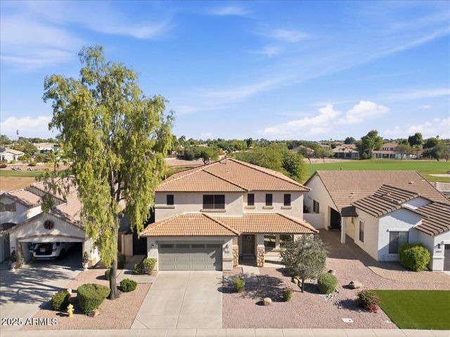 6587 S CLASSIC Way, Gilbert, AZ 85298