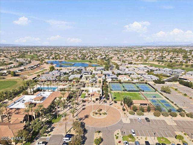 6587 S CLASSIC Way, Gilbert, AZ 85298