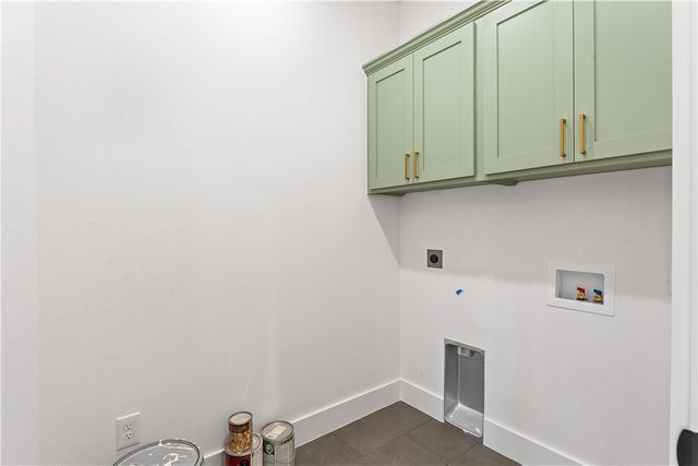 2 Kolman Lane, Bella Vista, AR 72715