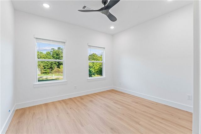 2 Kolman Lane, Bella Vista, AR 72715