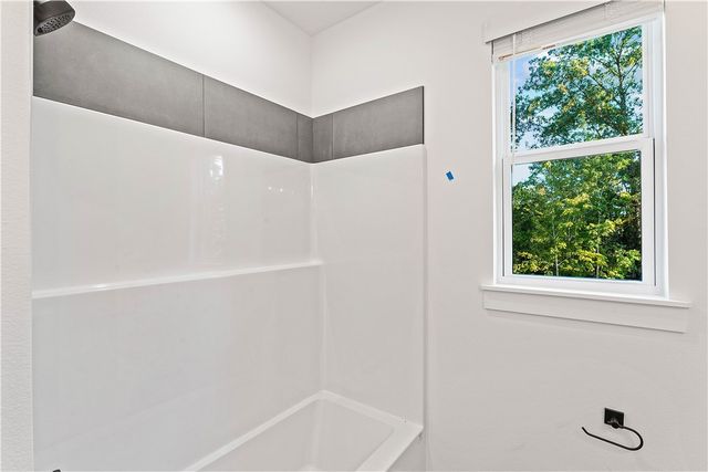 2 Kolman Lane, Bella Vista, AR 72715