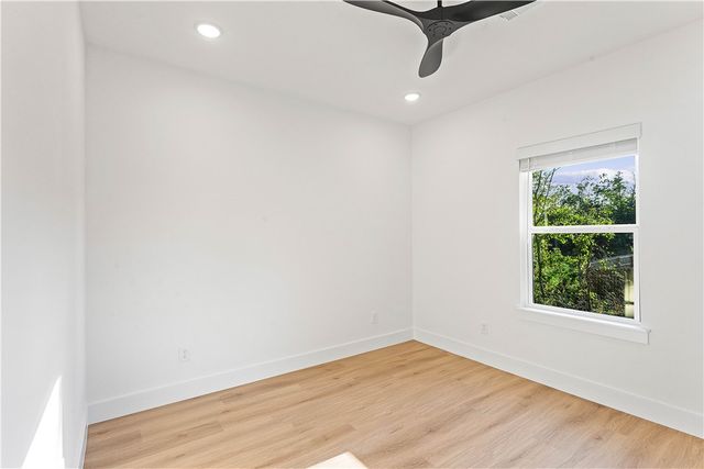 2 Kolman Lane, Bella Vista, AR 72715