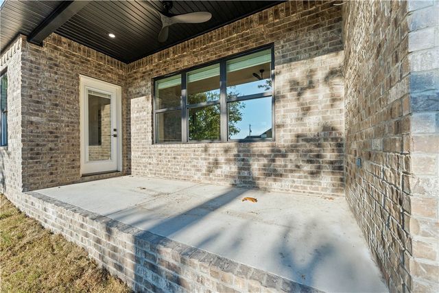 2 Kolman Lane, Bella Vista, AR 72715