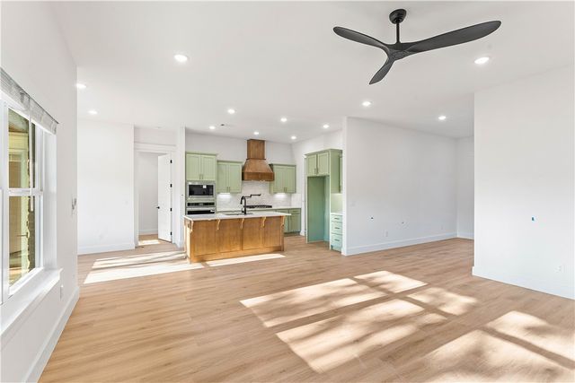 2 Kolman Lane, Bella Vista, AR 72715