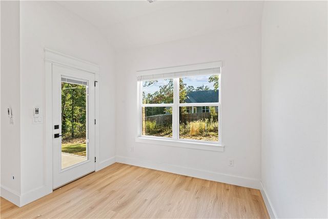 2 Kolman Lane, Bella Vista, AR 72715