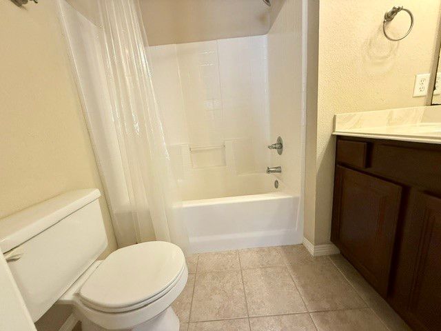 1000 Spring Loop 1806, College Station, TX 77840