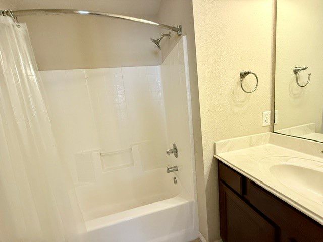 1000 Spring Loop 1806, College Station, TX 77840