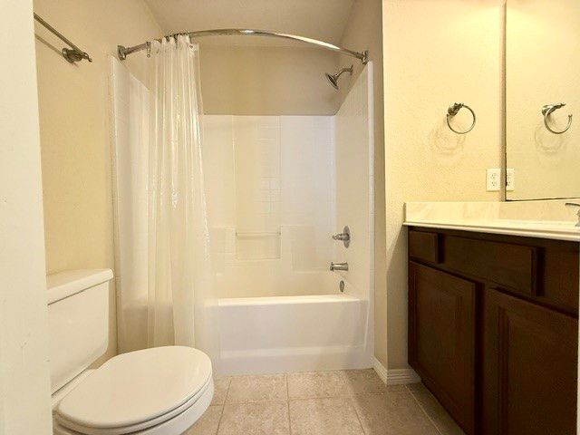1000 Spring Loop 1806, College Station, TX 77840