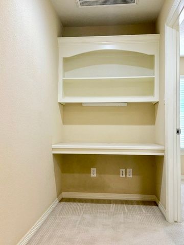 1000 Spring Loop 1806, College Station, TX 77840
