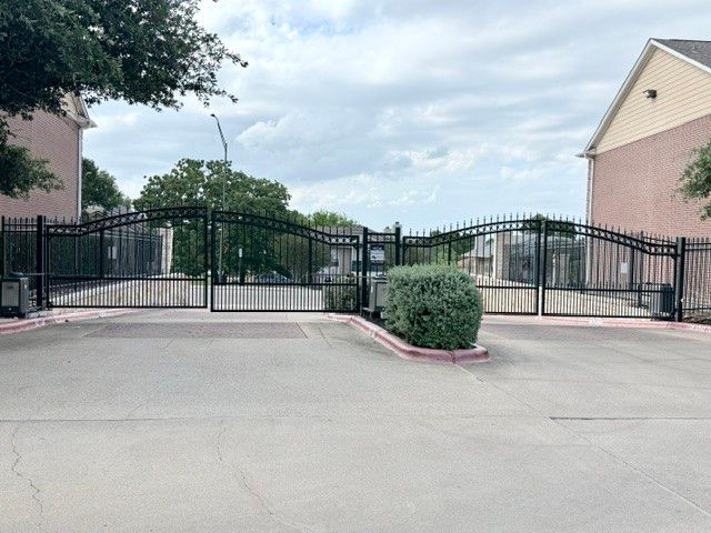 1000 Spring Loop 1806, College Station, TX 77840