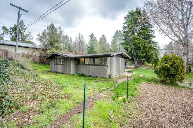 1765 SW Baldwin Dr, Pullman, WA 99163