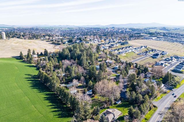 1765 SW Baldwin Dr, Pullman, WA 99163