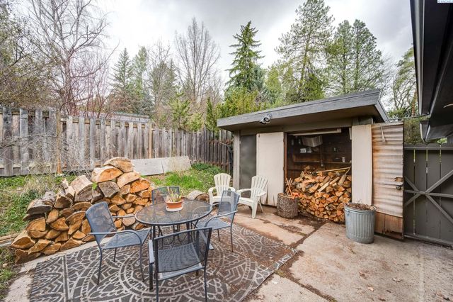 1765 SW Baldwin Dr, Pullman, WA 99163