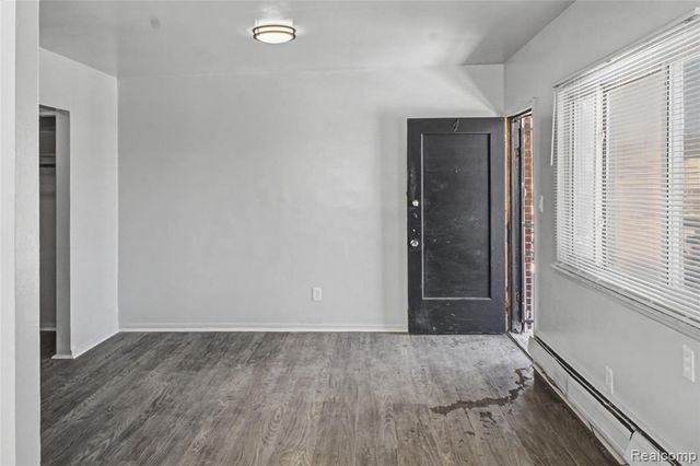 15100 Tireman Street, Detroit, MI 48228