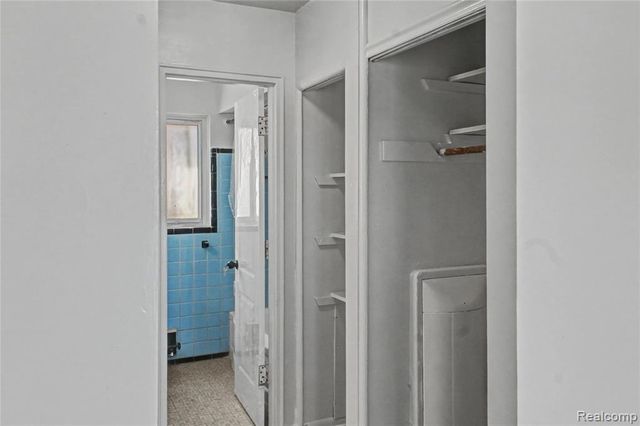 15100 Tireman Street, Detroit, MI 48228