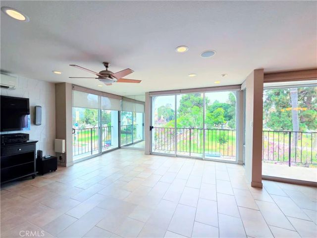 2101 E 2nd Street 301, Long Beach, CA 90803