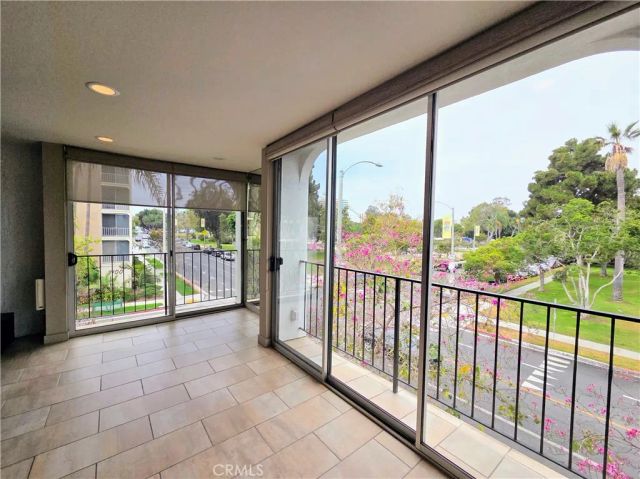 2101 E 2nd Street 301, Long Beach, CA 90803