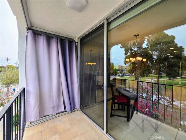 2101 E 2nd Street 301, Long Beach, CA 90803