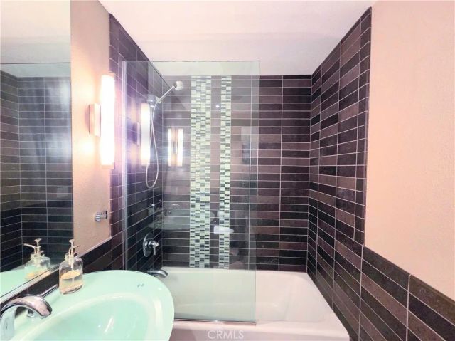 2101 E 2nd Street 301, Long Beach, CA 90803