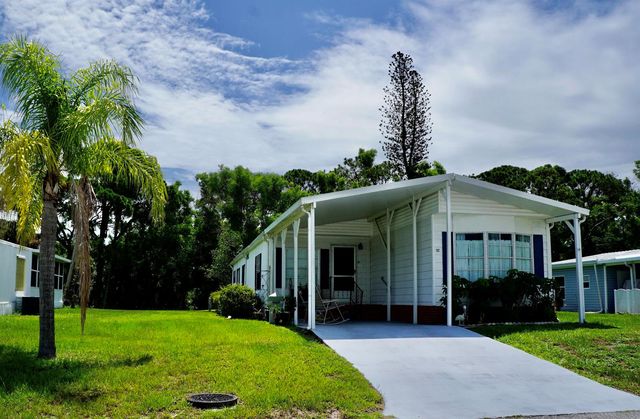 112 W Caribbean, Port St. Lucie, FL 34952
