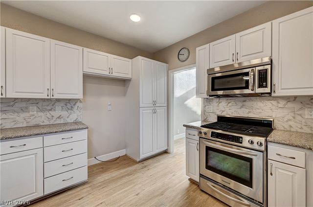 4950 Crooked Stick Way Way, Las Vegas, NV 89113