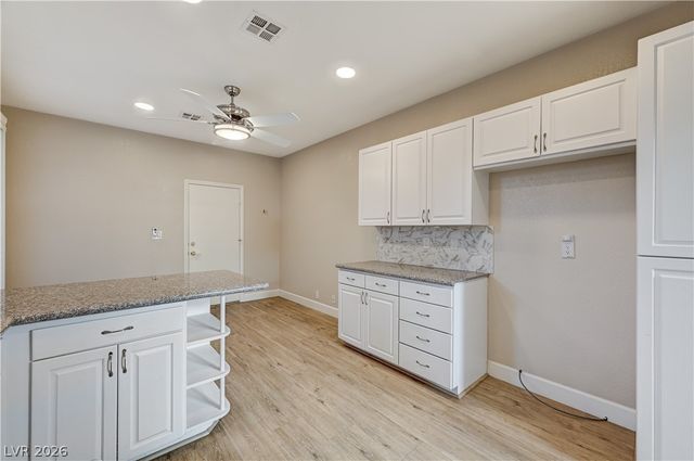 4950 Crooked Stick Way Way, Las Vegas, NV 89113