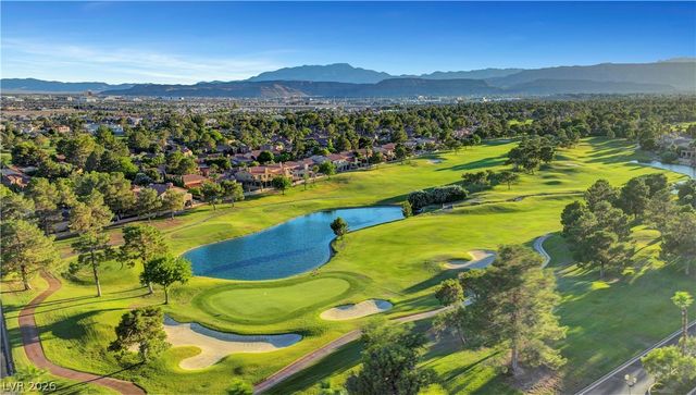 4950 Crooked Stick Way Way, Las Vegas, NV 89113