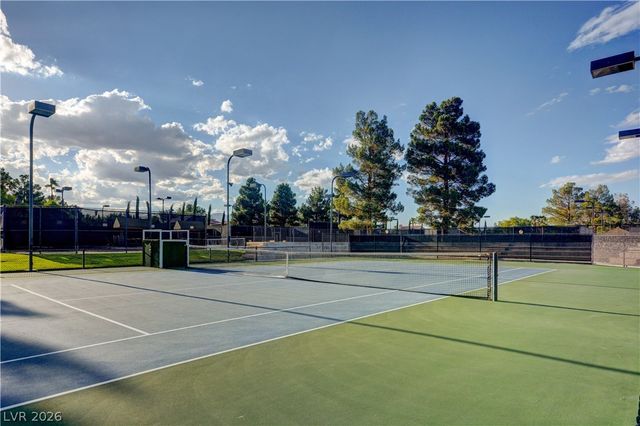 4950 Crooked Stick Way Way, Las Vegas, NV 89113