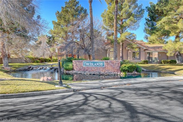 4950 Crooked Stick Way Way, Las Vegas, NV 89113